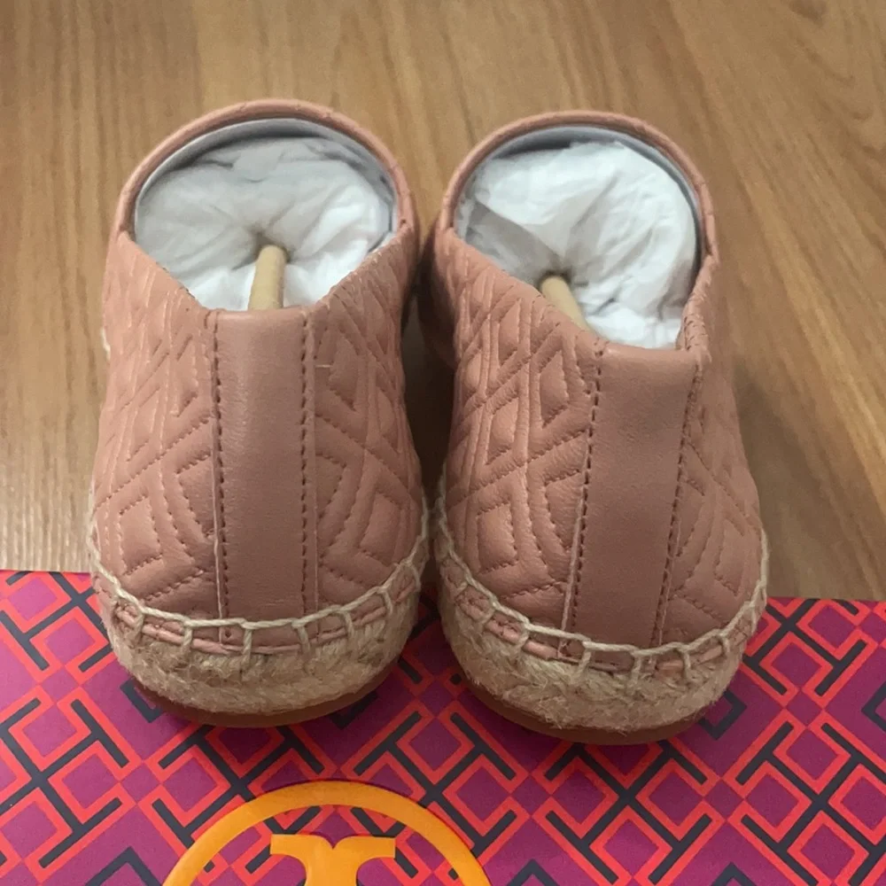 Tory Burch Quilted Flat Easpdrille
